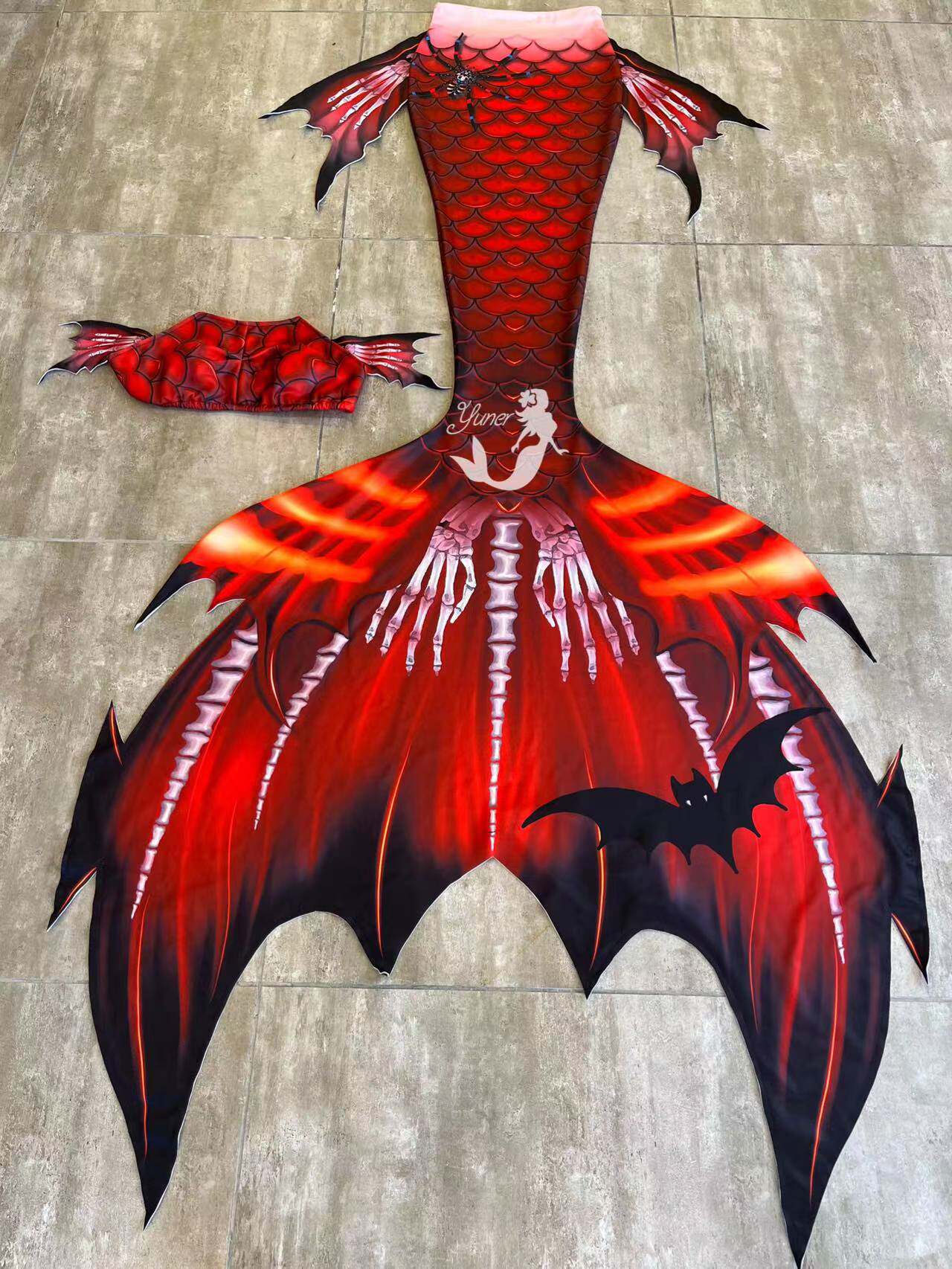 Aquarium & Marine Museum - بدلة سباحة أصلية للرجال والنساء على